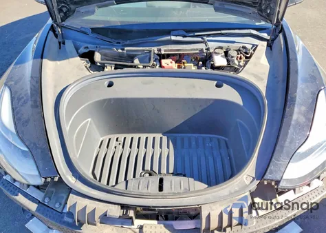 2021 Tesla Model 3 из США, поврежденный, VIN 5YJ3E1EB2MF004315